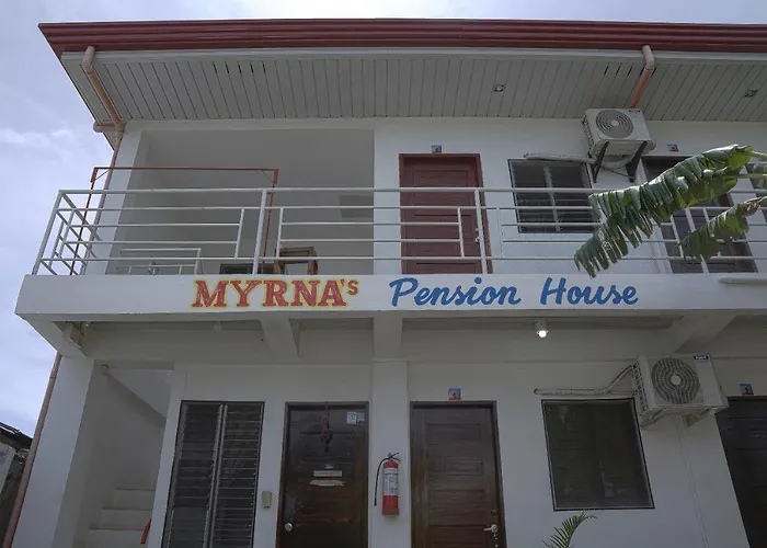 Yumsky House And Hotel Pooc