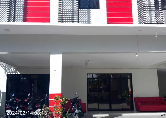 Yumsky House And Hotel Pooc